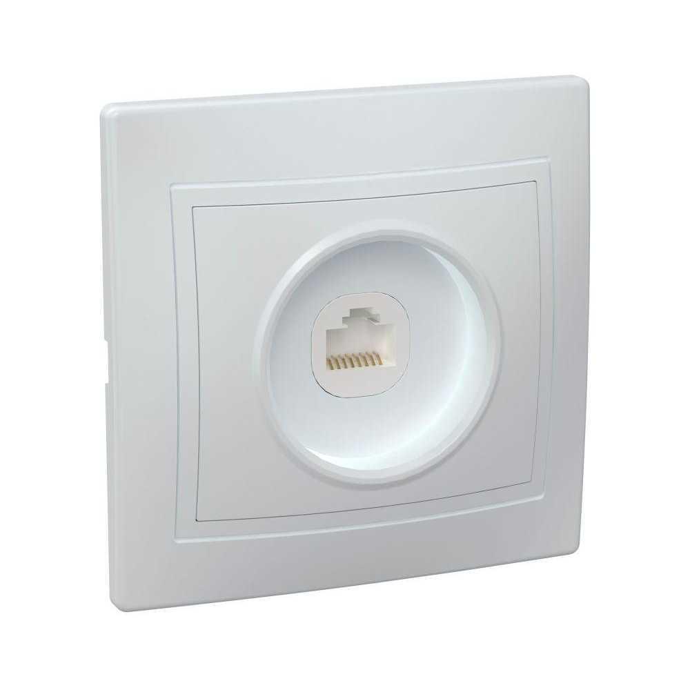 Розетка компьютерная RJ45 IEK Kvarta белая EKK10-K01-DM Розетка компьютерная RJ45 IEK Kvarta белая EKK10-K01-DM