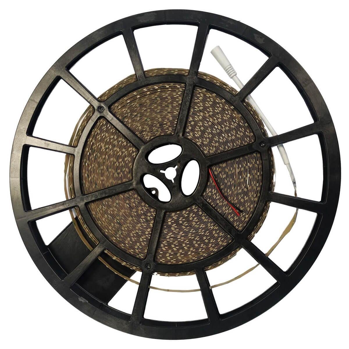 Светодиодная лента Apeyron 8,6W/m 84Led/m 2835SMD теплый белый 30M 00-372 Светодиодная лента Apeyron 8,6W/m 84Led/m 2835SMD теплый белый 30M 00-372