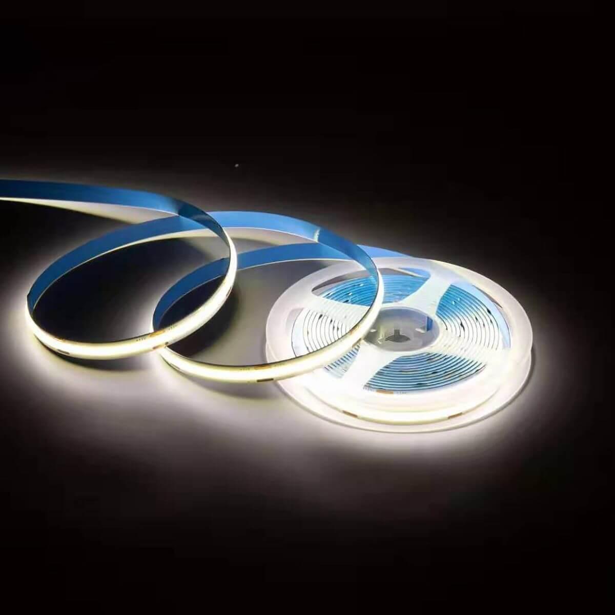 Светодиодная лента Apeyron 11W/m 352Led/m COB дневной белый 5M 00-353 Светодиодная лента Apeyron 11W/m 352Led/m COB дневной белый 5M 00-353