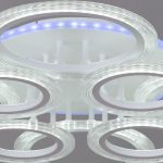 Потолочная люстра Reluce 09812-3.3-4+4A WH (RGB)