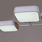 Люстра на штанге Reluce 03363-0.3-04 WH+WOOD