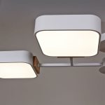 Люстра на штанге Reluce 03363-0.3-04 WH+WOOD