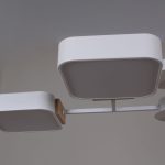 Люстра на штанге Reluce 03363-0.3-06 WH+WOOD