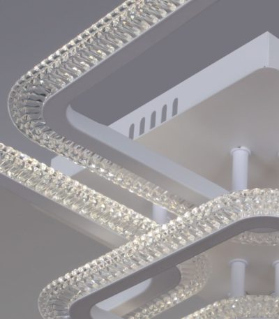 Потолочная люстра Reluce 09838-0.3-4+4B WH (RGB)