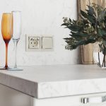 Розетка с заземлением, шторками и USBх2 Werkel слоновая кость W1171503 4690389155833