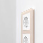 Рамка на 3 поста Werkel Acrylic айвори 4690389186295 W0032743