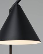 Настольная лампа Moderli Omaha V11594-1T