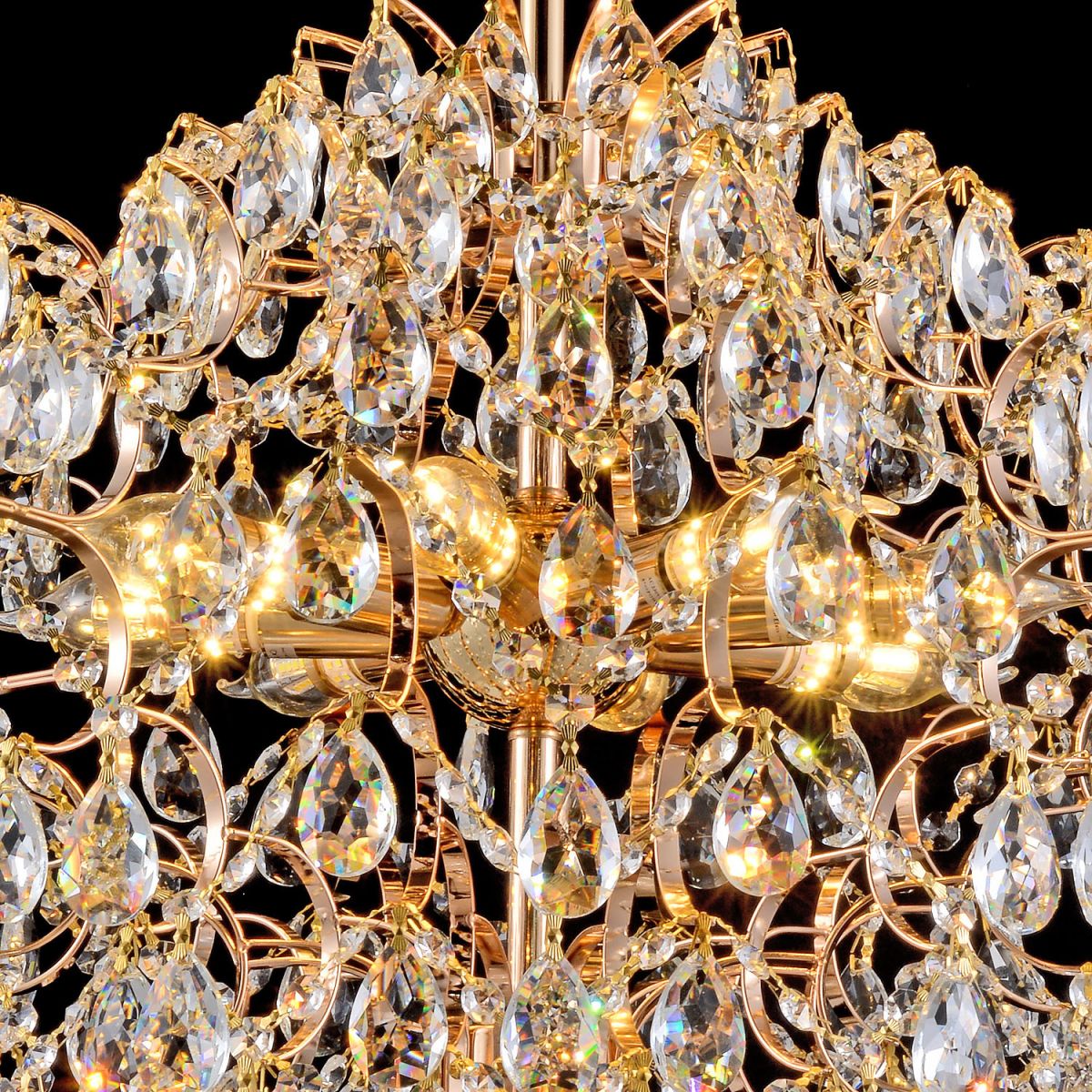 Подвесная люстра Reluce 62300-0.3-550 FGD