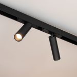 Трековый магнитный светильник Arlight MAG-SPOT-25-R120-12W Warm3000 (BK, 30 deg, 24V) 033678(1)