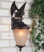 Уличный настенный светильник Favourite Guards 1338-1W