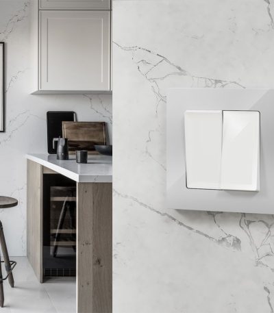 Комплект механизма 2-клавишного перекрестного выключателя 10A-250V Alfa Белый глянец Quant Ambrella Volt MA103030 (AP1030, VM125)