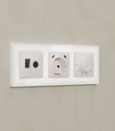 Комплект механизма розетки компьютерной + TV оконечной RJ-45 с автоматической защитной шторкой Alfa Жемчуг Quant Ambrella Volt MA212510 (AP2125, VM195)