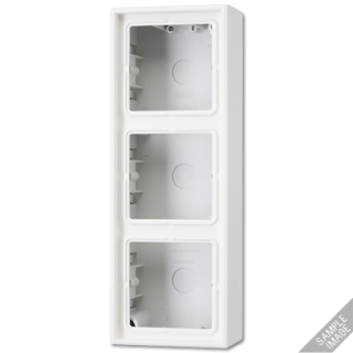 Коробка трехместная Jung LS583ASW