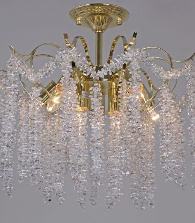 Люстра на штанге Reluce 02384-0.3-5+2 FFG