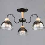 Люстра на штанге Reluce 69660-0.3-03 BK+WOOD