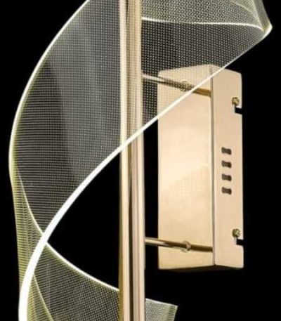 Настенный светильник Wertmark Hilda WE452.01.301