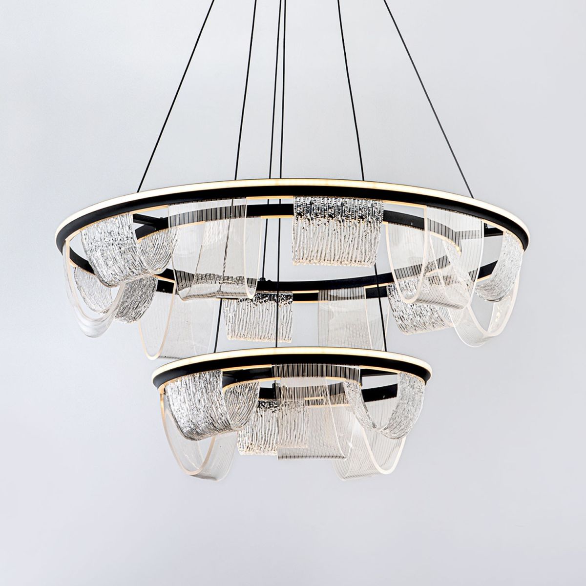 Подвесная люстра LED4U L7706-800-460 BK Подвесная люстра LED4U L7706-800-460 BK