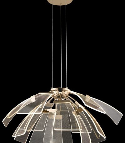 Подвесная люстра Wertmark Halla WE455.15.303