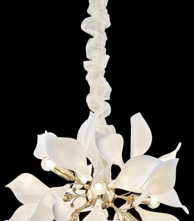 Подвесная люстра Wertmark Miranda WE123.09.303