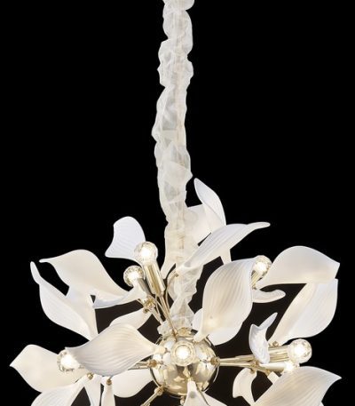 Подвесная люстра Wertmark Miranda WE123.12.303