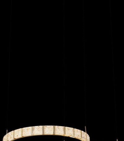 Подвесная люстра Wertmark Vera WE458.02.383