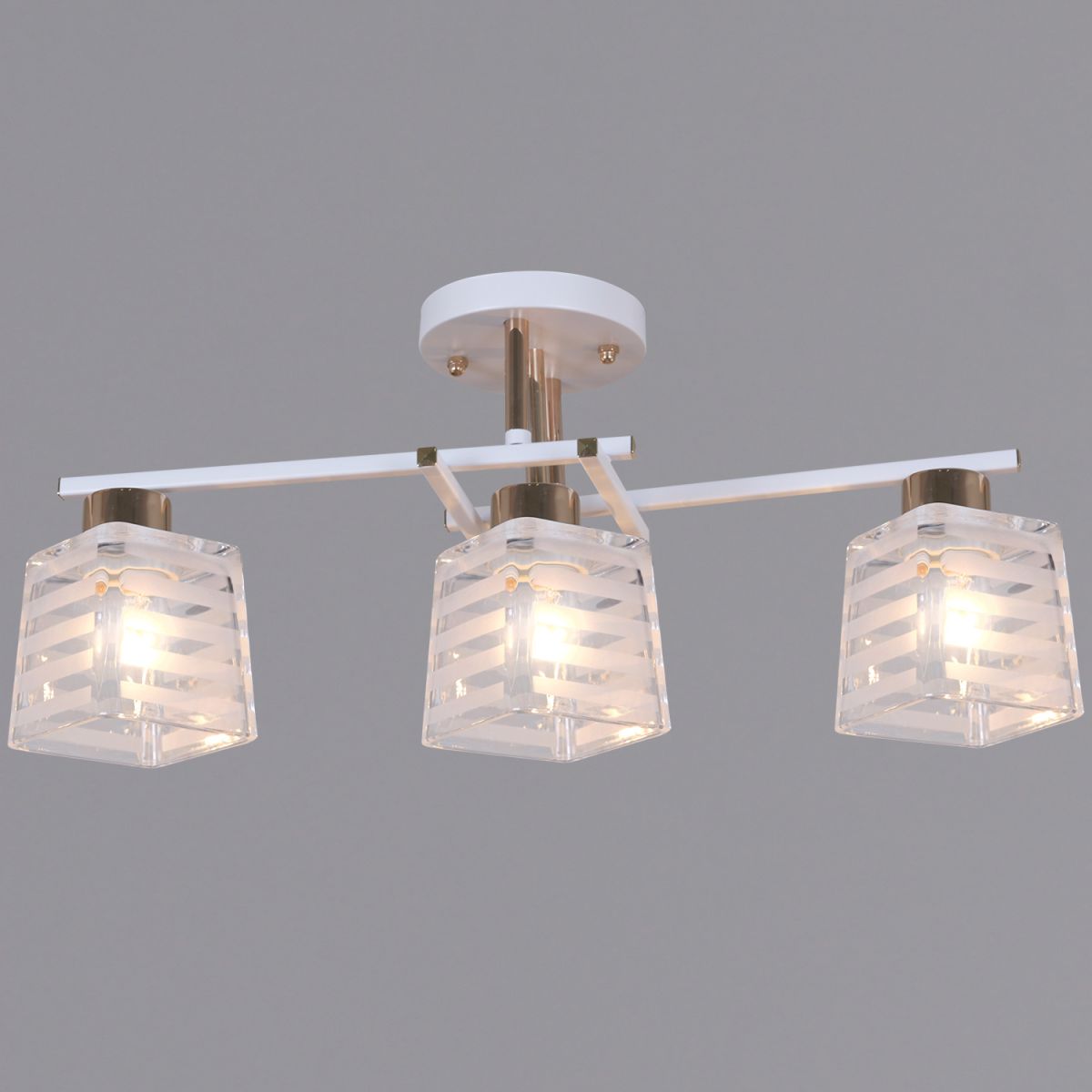 Потолочный светильник Reluce 09260-0.3-03 WH+FG Потолочный светильник Reluce 09260-0.3-03 WH+FG