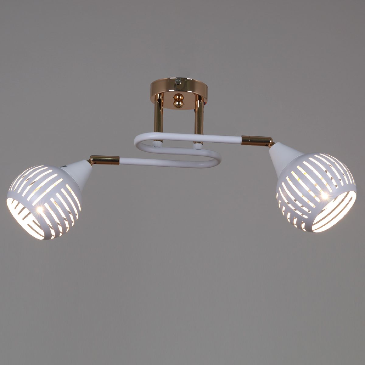 Потолочный светильник Reluce 70059-3.3-02 FG+WH Потолочный светильник Reluce 70059-3.3-02 FG+WH