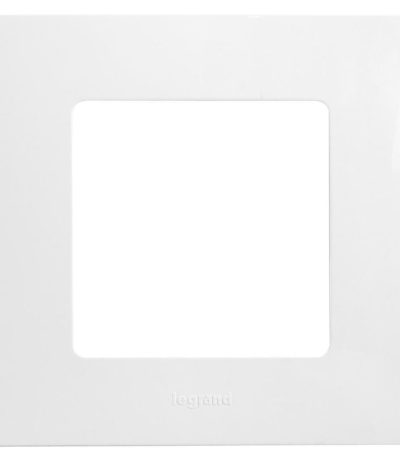 Рамка 1-постовая Legrand Etika белая 672501
