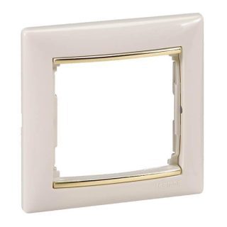 Рамка 1-постовая Legrand Valena слоновая кость/золотой штрих 774151