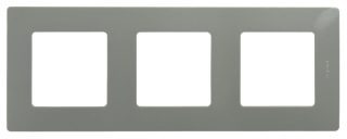 Рамка 3-постовая Legrand Etika светлая галька 672523