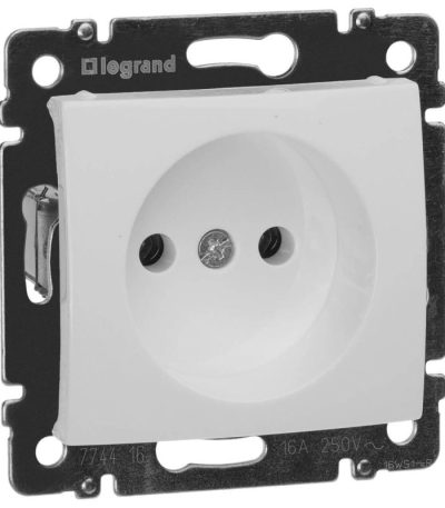 Розетка 2К Legrand Valena 16A 250V б/з винтовой зажим белая 774416