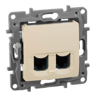 Розетка компьютерная 2хRJ45 Legrand Etika 5 кат UTP слоновая кость 672355