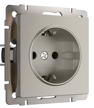Розетка с/з со шторками Werkel W1271104 4690389211973 a069463