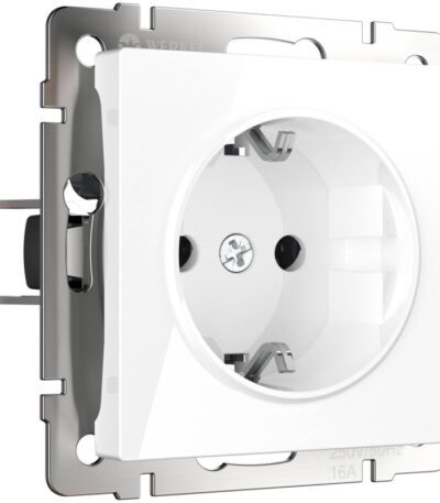 Розетка с заземлением и шторками Werkel белый W1171101 4690389155123