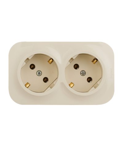Розеточный блок двойной с/з Legrand Quteo 782263