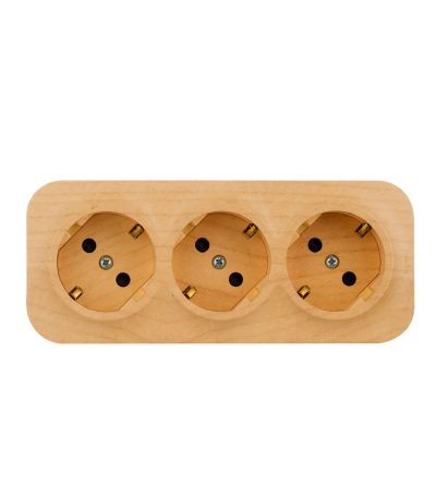 Розеточный блок тройной с/з со шторками Legrand Quteo 782288