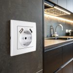 Комплект розетки с/з и шторками + USB и рамкой Arte Milano SET06-1-47-1 silver