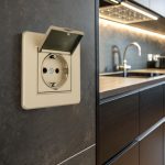 Комплект розетки с/з и шторками, защитной крышкой и рамкой Arte Milano SET16-1-41-1 shampan