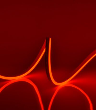 Светодиодная гибкая герметичная лента Uniel ULS-N11-2835-120LED/m-8mm-IP67-DC24V-10W/m-15M-RED UL-00009101