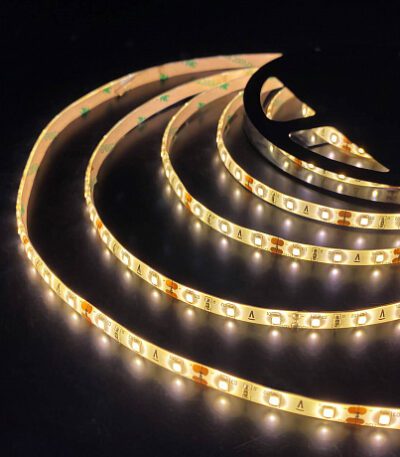 Светодиодная влагозащищенная лента Elektrostandard 4,8W/m 60LED/m 2835SMD дневной белый 5M 4690389154867