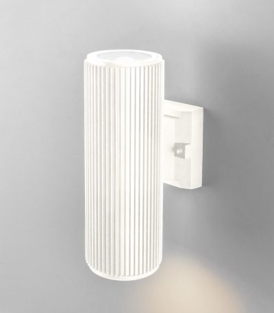 Уличный настенный светильник Elektrostandard Strict 4690389177743