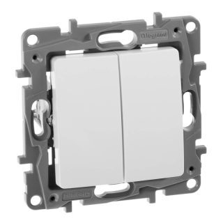 Выключатель двухклавишный Legrand Etika 10A 250V белый 672202