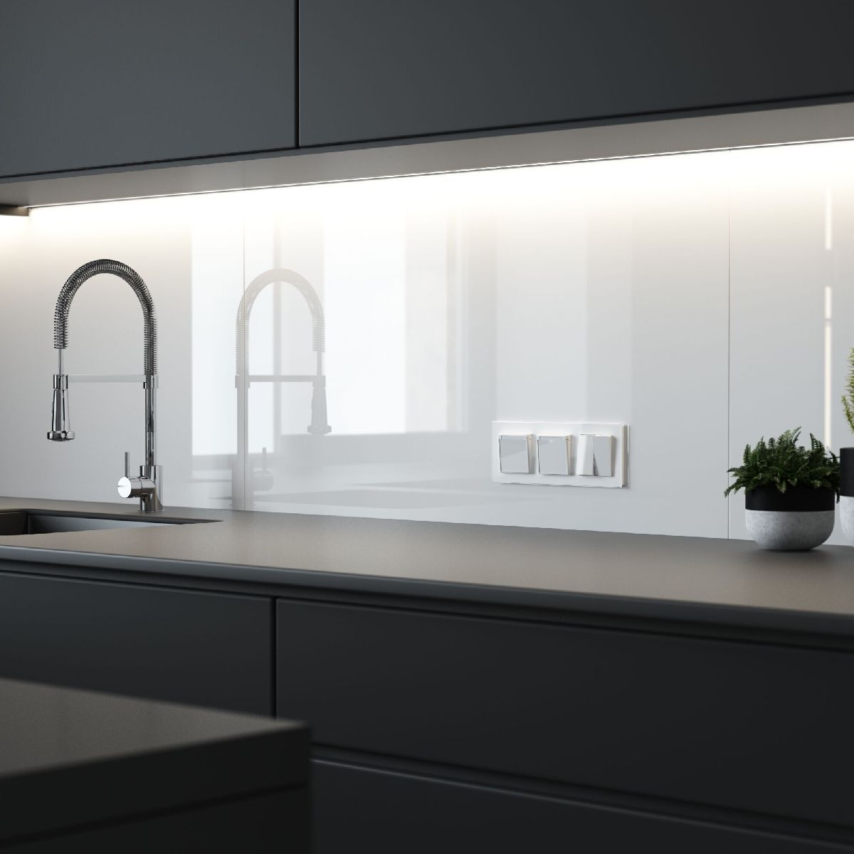 Розетка с заземлением, крышкой и шторками Werkel 4690389197338 W1171241 a064013