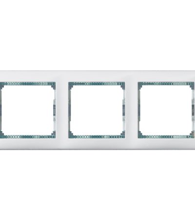 Рамка трехместная Legrand Valena Classic 694245